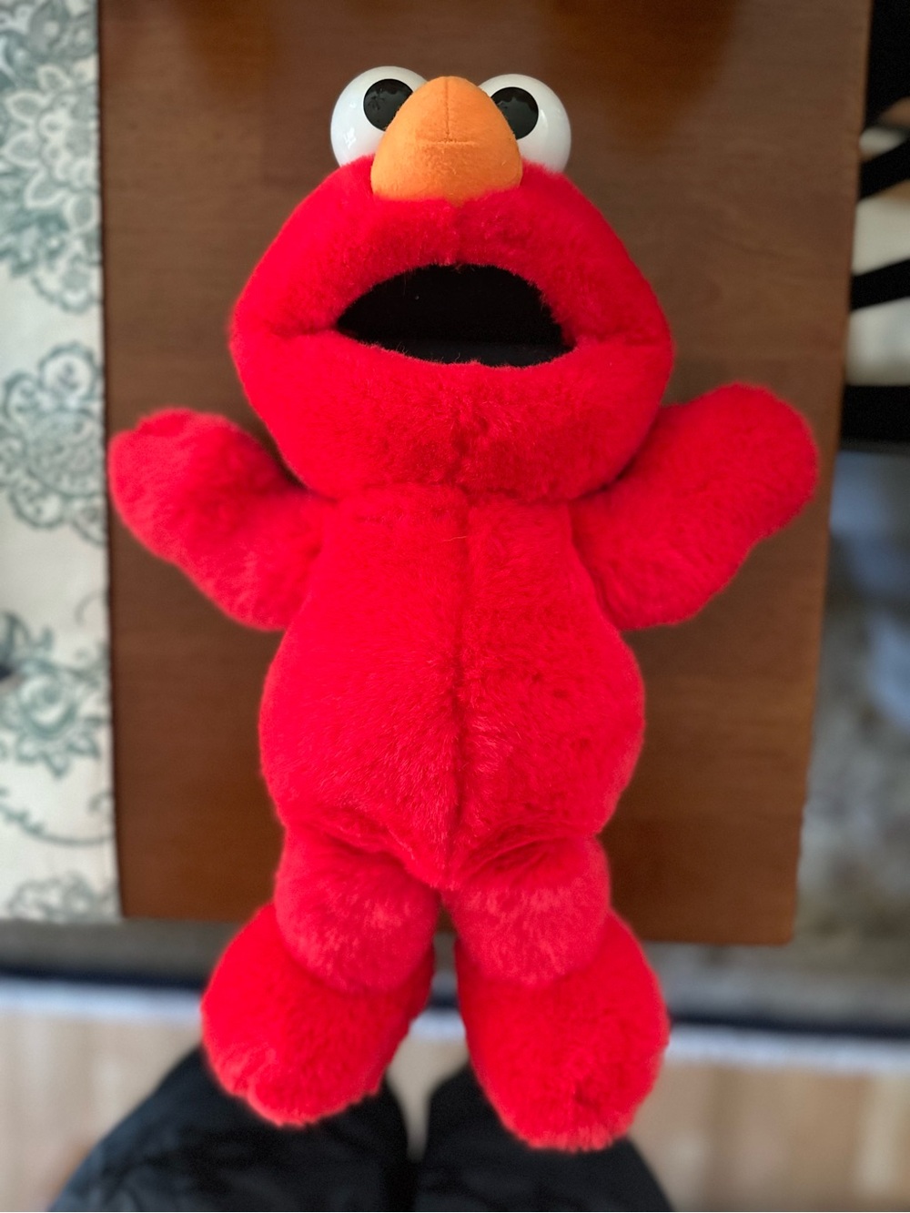 Vintage Original Tyco Tickle Me Elmo stuffed plush toy.  Still laughs & talks